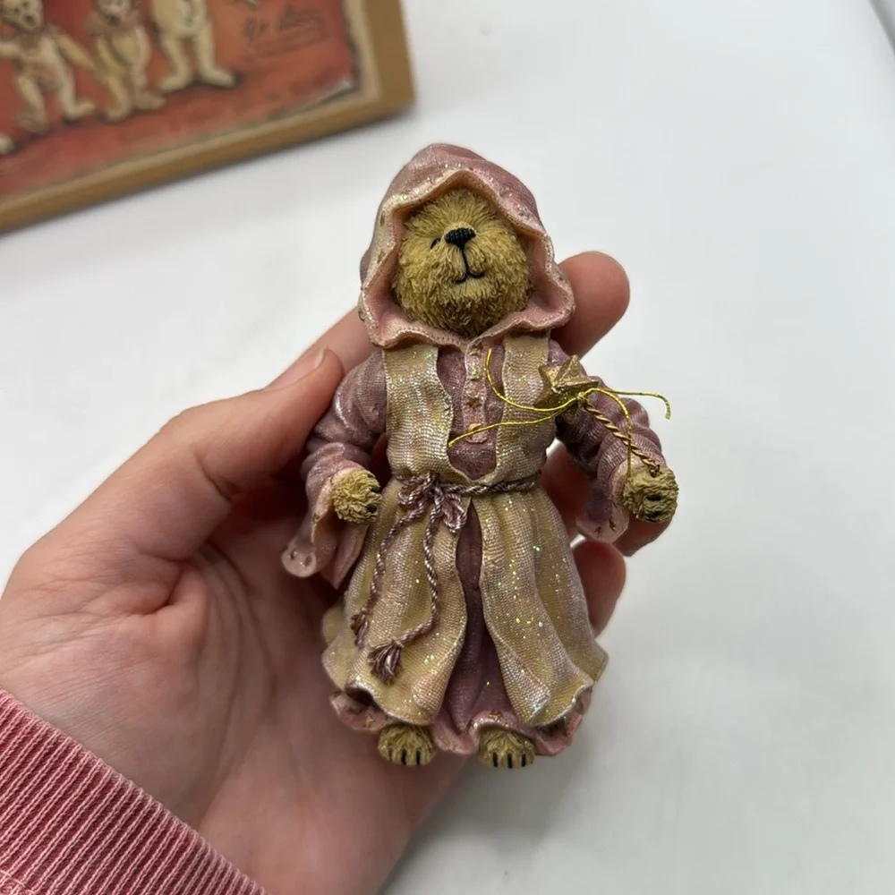Vtg Shoe Box Bears Boyds Figurine Collectible Moveable Beary Godmother Decor